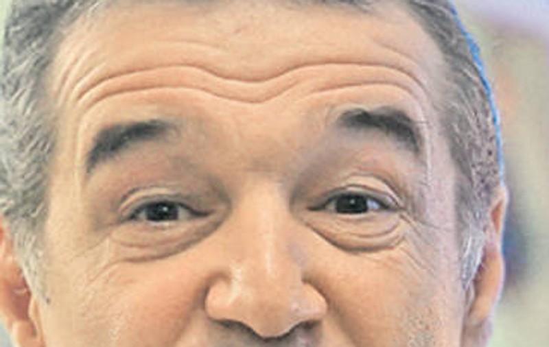 Gigi Becali A FUGIT DE LA PETRECEREA DE BOTEZ a fiului lui Borcea! Află ce urgenţă a avut latifundiarul 