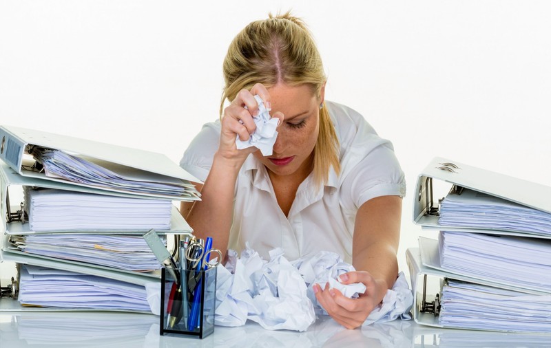 Ce este Sindromul Burnout, de care suferă multe vedete din România. Psihologul Libertatea explică de ce apare sindromul epuizării profesionale