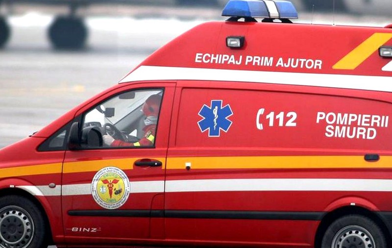 Soți din Brăila, morți după ce mașina în care se aflau a fost lovită de un autocar