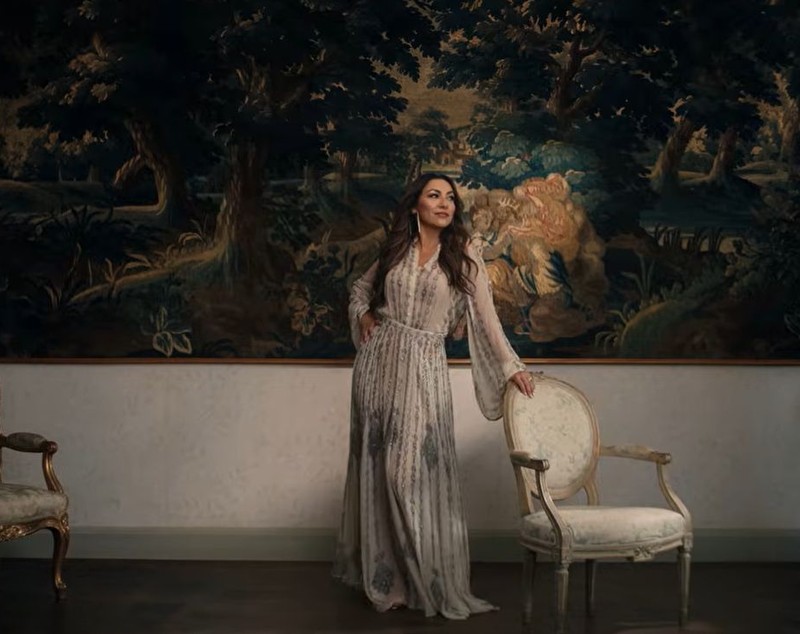 Cum sună melodia lansată de Andra pentru mama lui Cătălin Măruță: „Îmi trăiesc visul”. Anunțul artistei la 48 de ore după ce prezentatorul a semnat cu Antena 1