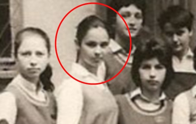 Uite CUM ARĂTA ANDREEA MARIN, pe vremea când era elevă! | FOTO