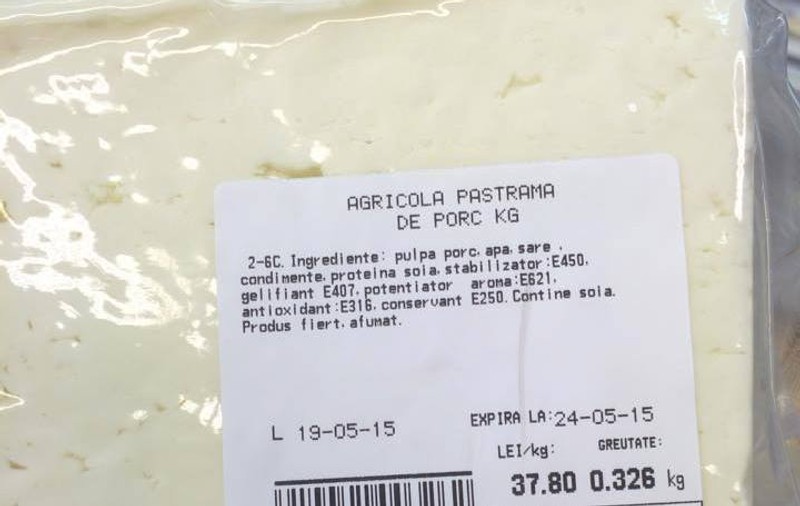 Uite cum ne păcălesc la cântar angajații supermarketurilor! 