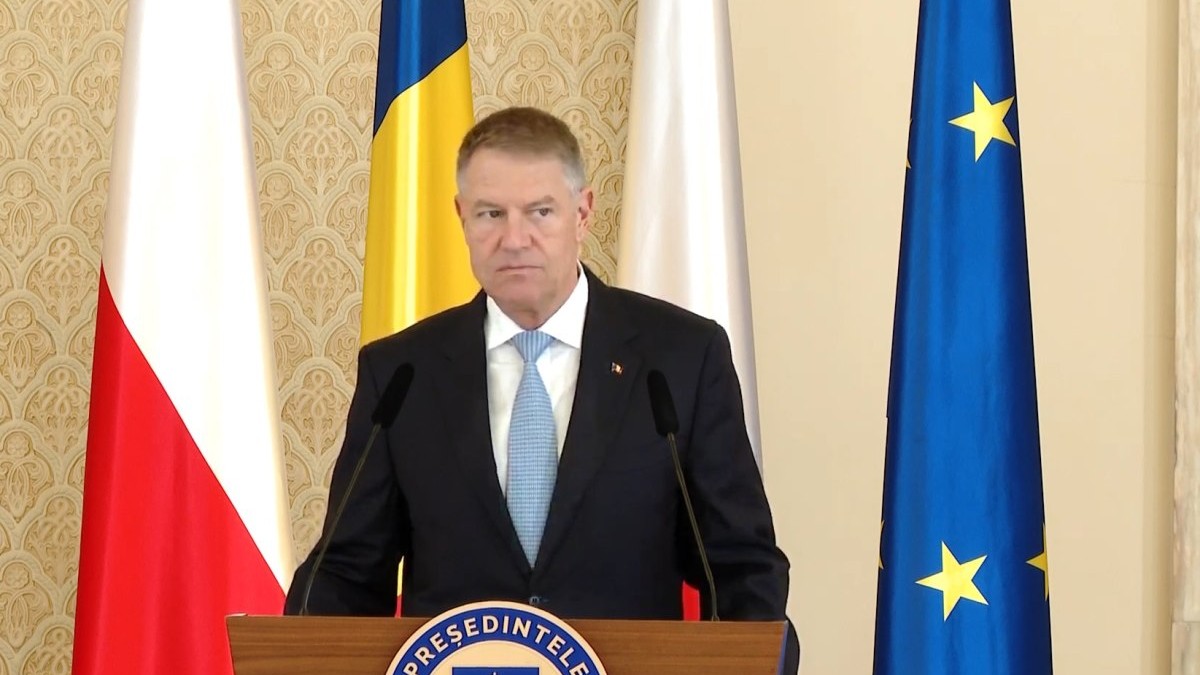 Momentul în care avertizarea RO-ALERT de la Prosper Plaza a întrerupt conferința lui Klaus Iohannis cu președintele Poloniei