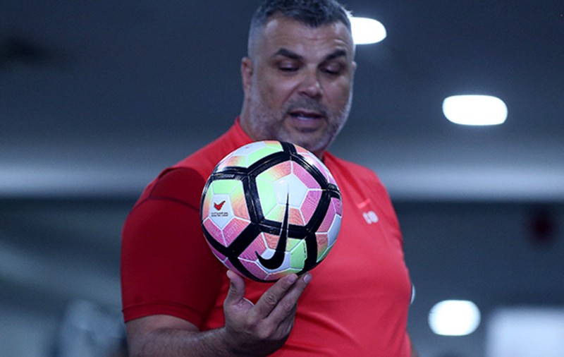 Cosmin Olăroiu, invitat la cursurile de Licență UEFA PRO