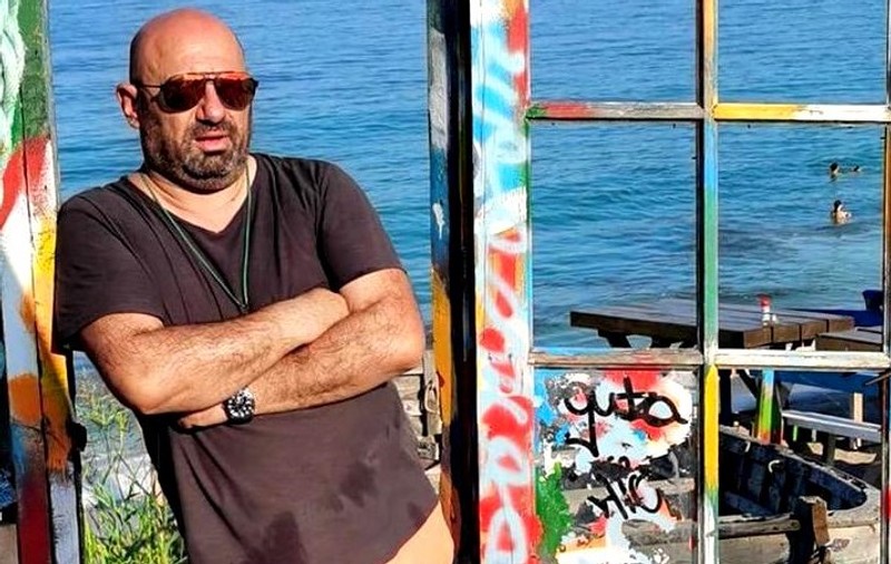 Cătălin Scărlătescu, despre momentul în care a debutat în televiziune. “Mi-a scăpat telefonul din mână, direct în apă”