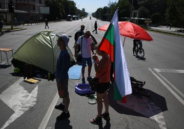Protestatarii au instalat corturi în centrul Sofiei și pe autostrada care duce spre vama Kulata