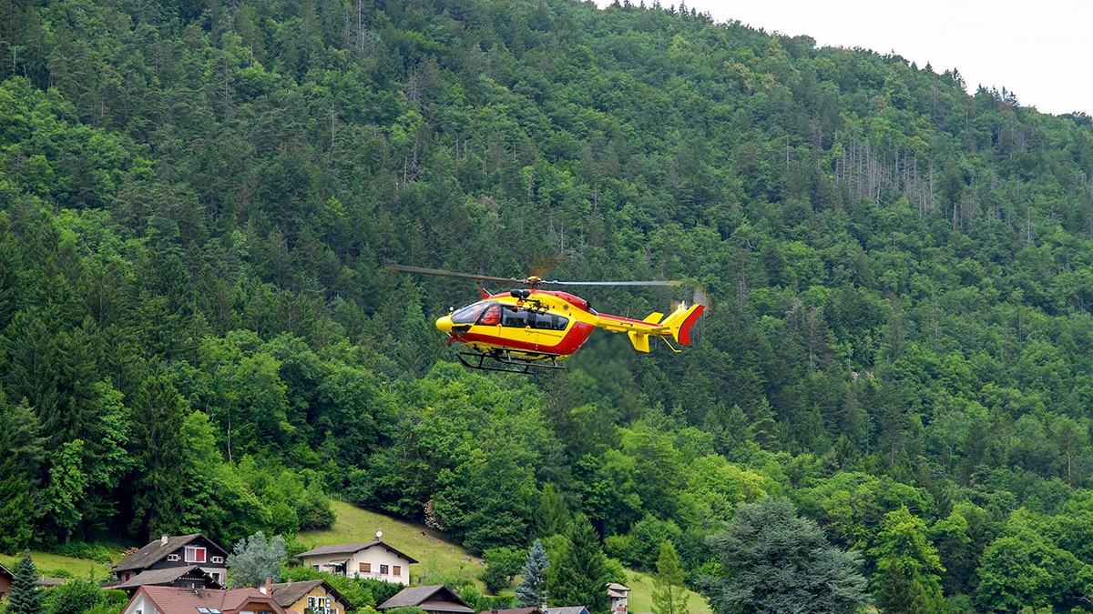 Elicopter de salvare in Alpii francezi. Foto ilustrativ