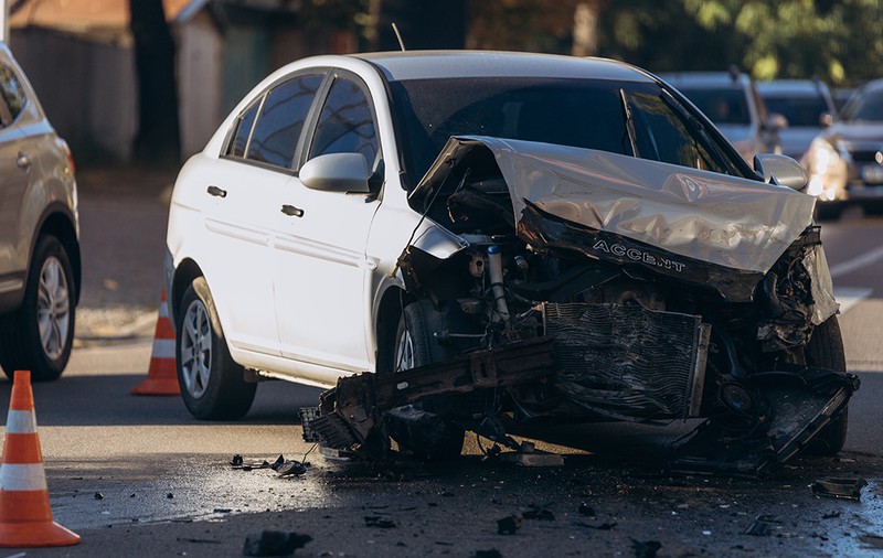 Factura tăcută a accidentelor rutiere: peste 85.000 de zile de spital pe an, sub 10 milioane de lei întorși la spitale