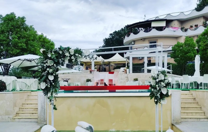 Un patron italian de restaurant a reclamat doi soți la poliție că au dispărut fără să-și plătească nunta: „Le promiseseră și bacșiș chelnerilor”