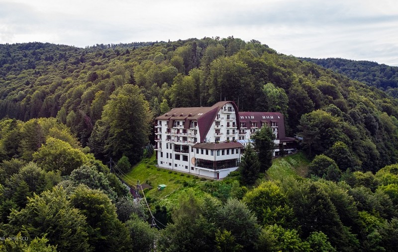 Hotel Valea cu Pești Transfăgărășan: Oază de Relaxare în Inima Naturii