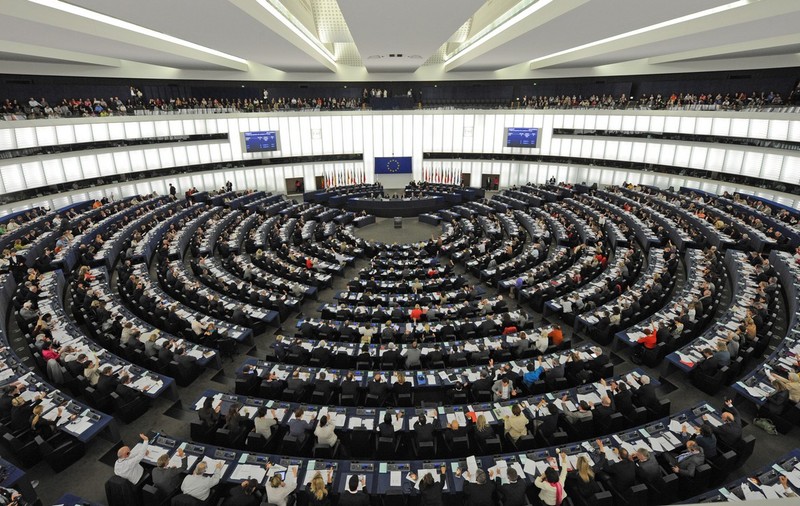 UPDATE/ Reforma drepturilor de autor a fost votată în Parlamentul European. Directiva nu e dorită de giganții Internetului
