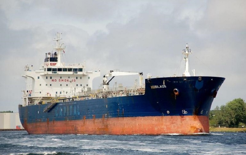 Un român, printre marinarii răpiți de pe nava petrolieră atacată de pirați în Golful Guineei. Celulă de criză la MAE