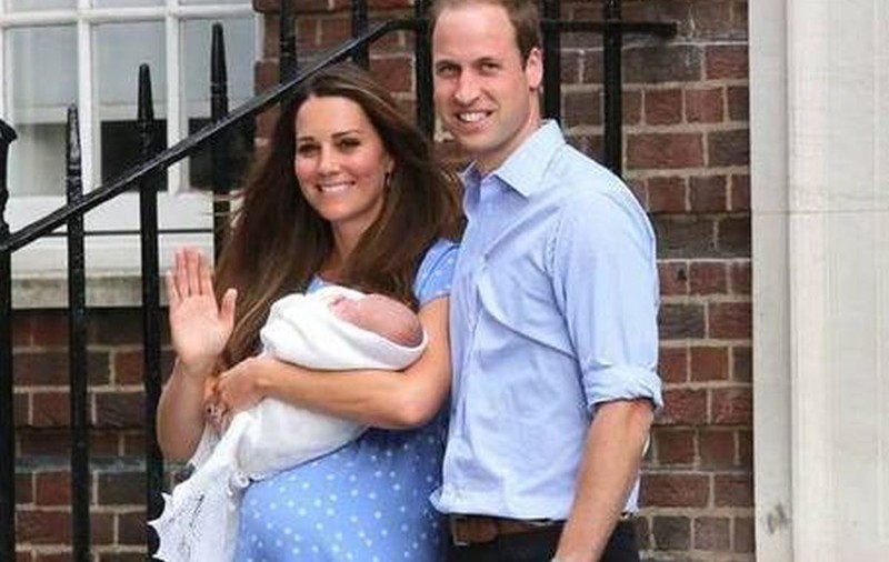 Prietenii AU DEZVĂLUIT! De ce S-A GRĂBIT Kate Middleton SĂ AIBĂ AL DOILEA COPIL?