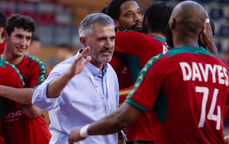 Portughezul Paulo Jorge Pereira este noul antrenor al echipei masculine de handbal CSM București. A sosit în România