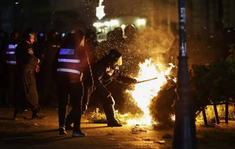 19 persoane au fost trimise în judecată în dosarul deschis după protestele violente de la sediul BEC