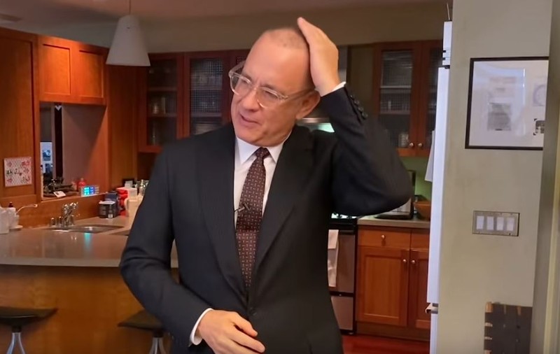 Tom Hanks, prima apariție publică de când s-a îmbolnăvit de COVID-19: „Mă bucur să fiu aici”