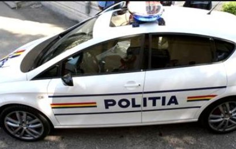 Salvare contra-cronometru într-un bloc din Oradea. Un bărbat a încercat să-și "gazeze" iubita
