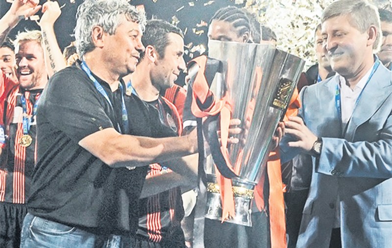 Mircea Lucescu, antrenorul lui Şahtior, a câştigat şi Supercupa, după ce în acest sezon cucerise şi campionatul, şi Cupa Ucrainei