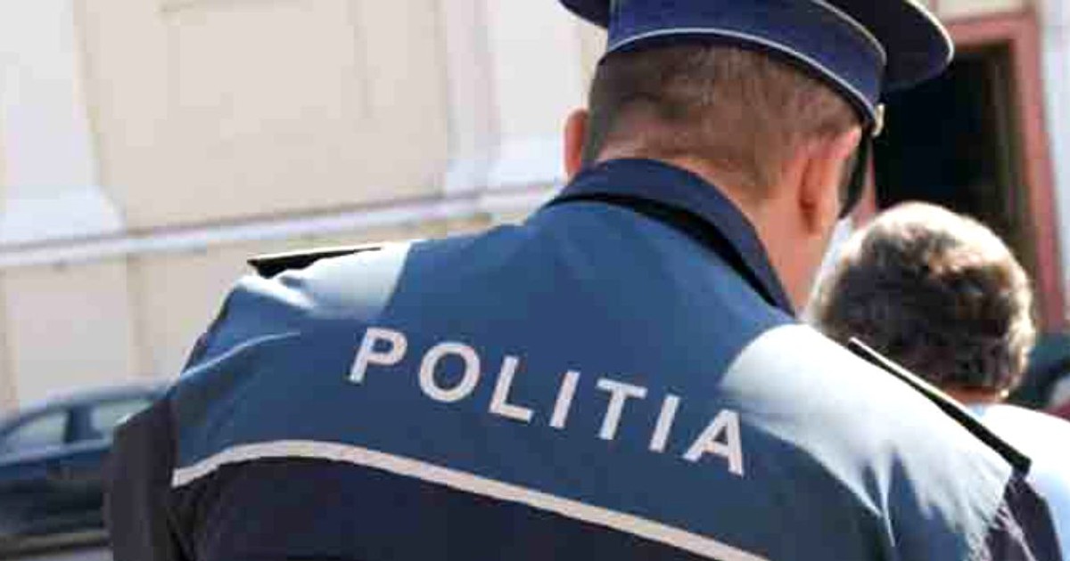 Drama lui Cristian Dumitru, fostul poliţist infectat cu HIV, care a murit în spital, poate fi scenariul unui film. Cristian nu era căsătorit și a fost îngrijit de Maria, o infirmieră care i-a stat alături până în ultima clipă. Alături i-au rămas și câțiva prieteni polițiști, printre care și Valentin.