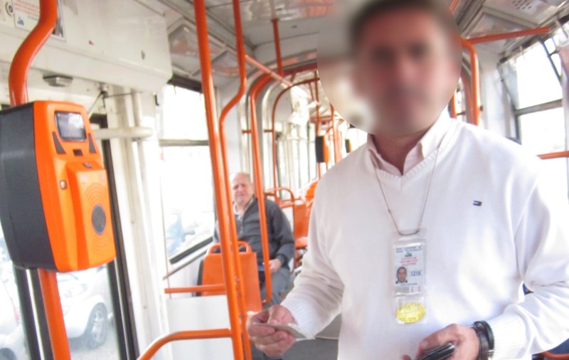 ATENŢIE! CONTROLORII FALŞI "COLCĂIE" pe RATB! Cum DEOSEBEŞTI un AGENT ADEVĂRAT de un IMPOSTOR?