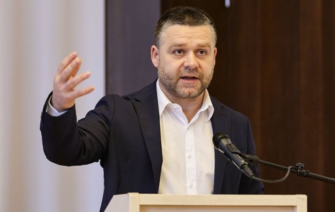 Ciprian Ciucu l-a dat afară pe șeful asociației care răspunde de transportul în comun în București și Ilfov