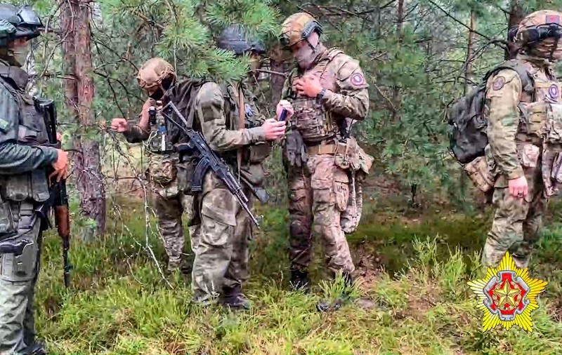 Mercenarii Wagner încearcă să plece din taberele din Belarus și să intre în Rusia, susține Ucraina
