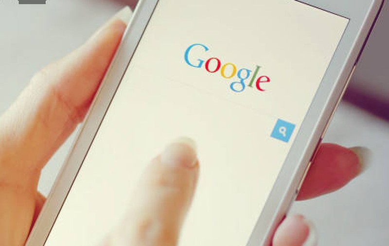 SCHIMBARE anunțată de Google. Ce se ÎNTÂMPLĂ de marți cu cei care folosesc motorul de căutare pe TELEFON