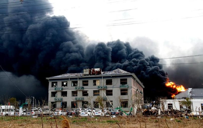 Explozie provocată de o scurgere de gaz la o uzină din China. Cinci persoane au murit
