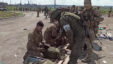 Soldații din uzina Azovstal s-au predat. Sursa Foto Profimedia