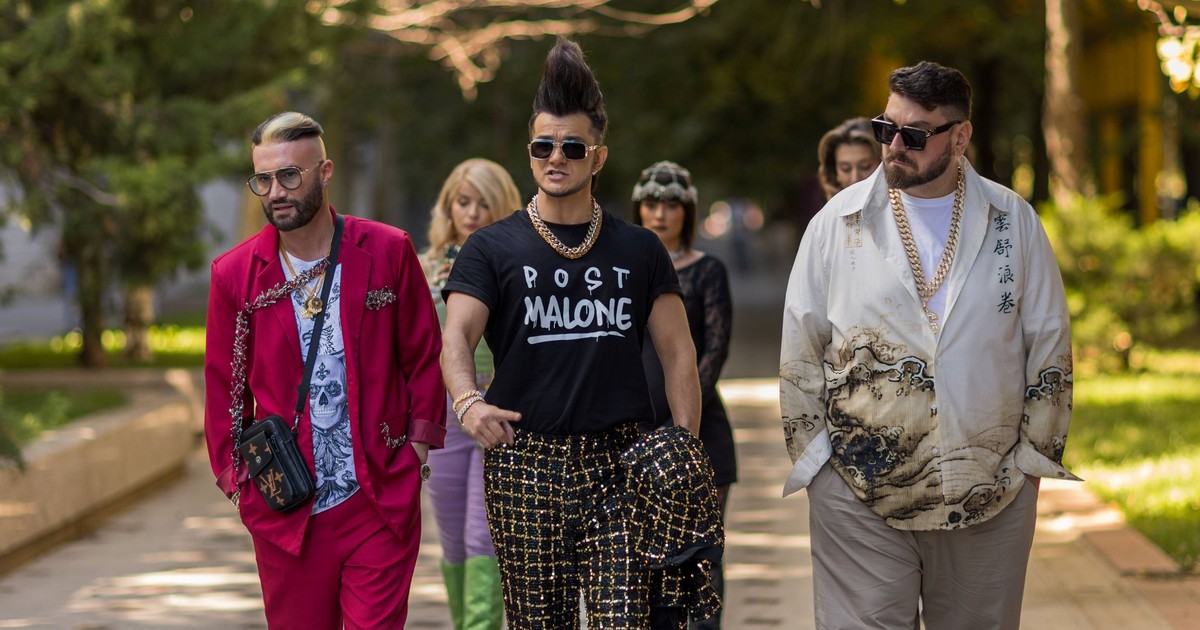 Mihai Bendeac, Vlad Drăgulin și Cosmin Nedelcu (Micutzu) în filmul „Băieți de oraș: Golden Boyz”