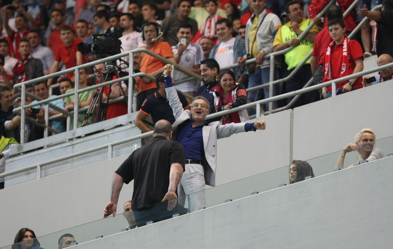Se apropie Steaua - Dinamo și Gigi Becali și-a adus aminte că ar vrea un ”câine”: ”Aș da un milion de euro!”