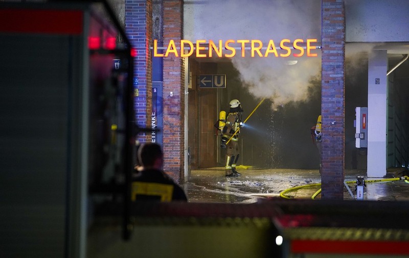VIDEO | Incendiu violent la o stație de metrou din Berlin. Patru oameni au fost răniți