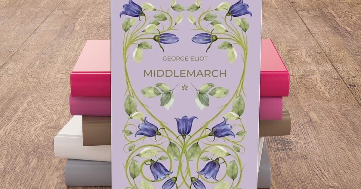 Cartea Middlemarch sprijinită pe un teanc de cărți.
