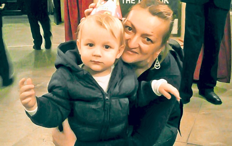 Amelia Dondera regretă că nu şi-a vaccinat copilul împotriva rotavirusului: «E groaznic să-ţi vezi copilul cum suferă»