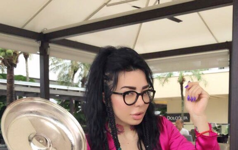 EXCLUSIV/ Dj Wanda mănâncă zilnic același mic dejun, din cauza problemelor de sănătate. Ce le-a cerut bucătarilor din Singapore
