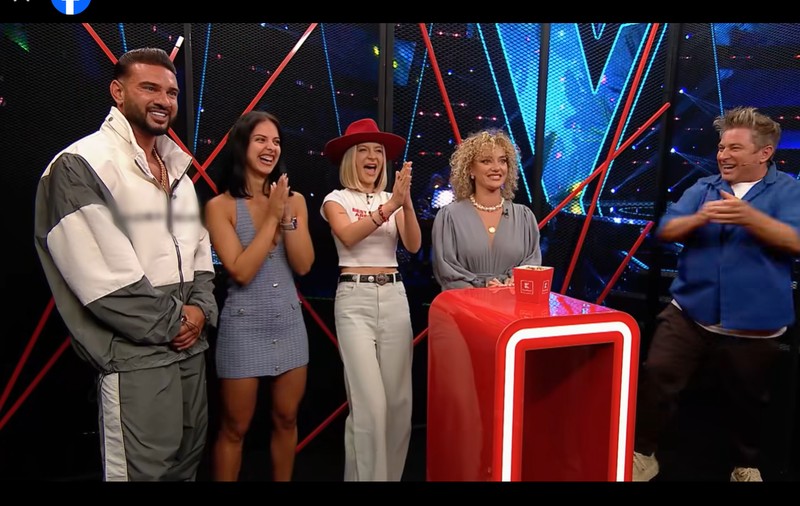 O parte din artiștii trupei Lala Band au urcat pe scena de la Vocea României 2025, în ediția de aseară. Pe cine au susținut! „Aici se taie emoția cu cuțitul”