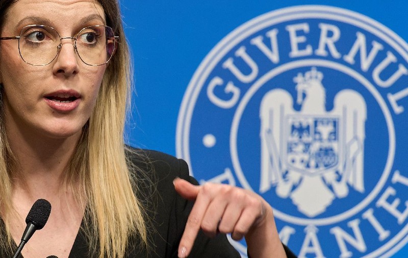 Diana Buzoianu acuză conducerea Romsilva că s-a obligat, prin Contractul Colectiv de Muncă, să asigure maşini ale instituţiei pentru protestele organizate de Federaţia sindicală Silva