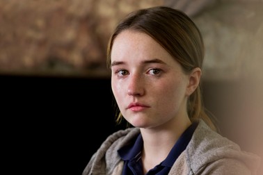 Kaitlyn Dever, în rolul adolescentei pe care nu o crede nimeni / Foto: Netflix