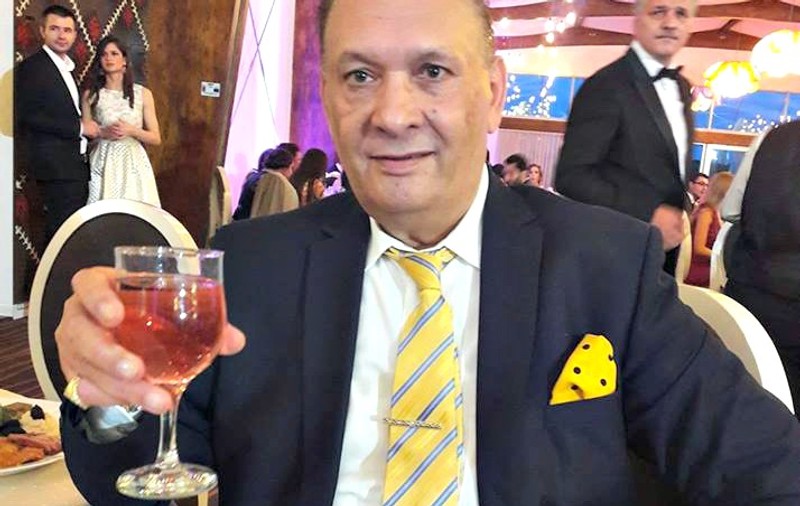 Ultimul lăutar de modă veche, Nicu Gigantu a împlinit azi 65 de ani! Și-a serbat ziua la mare, cu romanțe, lacrimi și mici