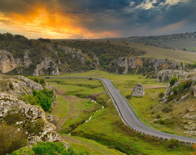 Cheile Dobrogei - activități și trasee. Ce obiective turistice să vizitezi și cum ajungi aici