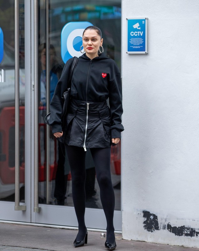 Jessie J a anunțat că a fost diagnosticată cu cancer mamar. Declarațiile cântăreței despre stadiul bolii: „E groaznic în orice formă”