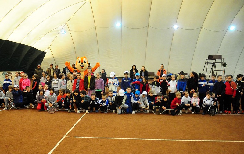 Campionii Tenis10 se vor lupta pentru titlurile cele mai râvnite ale anului la Turneul Campionilor. Andreea Mitu va fi alături de micii campioni