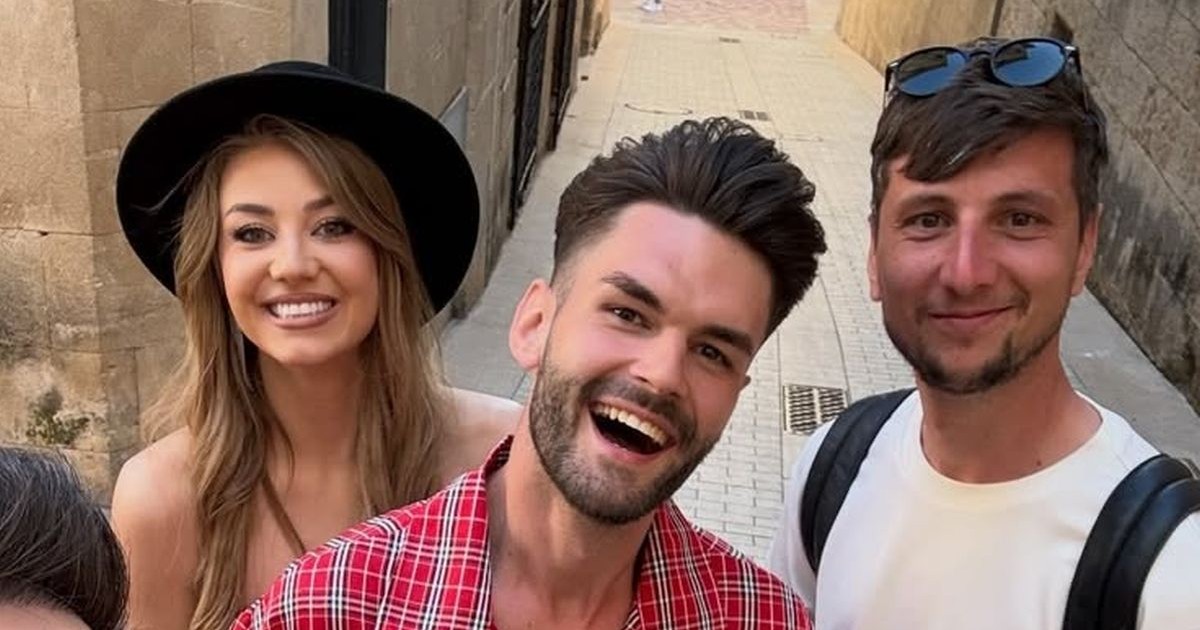 Codruța Filip și Edward Sanda au mers în Spania, la Javea, să filmeze mai multe videoclipuri