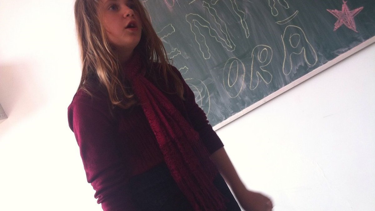 Fata de 11 ani din Vaslui care a fugit de acasă și a lăsat un bilet de adio rămâne în grija tatălui, ca și frații săi