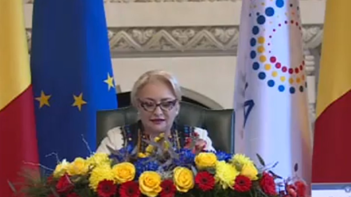 Guvernul Dăncilă se reuneşte în şedinţă solemnă. Viorica Dancila, în ședință solemnă de Guvern la Alba Iulia