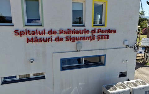 ​Incendiu la Spitalul de Psihiatrie Ștei din Bihor, zeci de persoane evacuate. A fost activat Planul Roșu de intervenție
