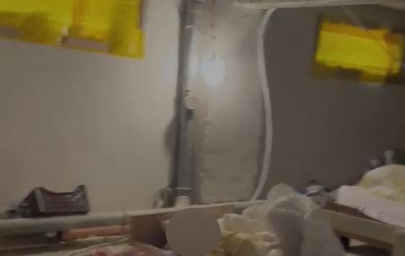 Salvată din două „azile ale groazei” într-o lună, Alina, o fată de 19 ani, e uitată de șapte luni în spitalul Obregia