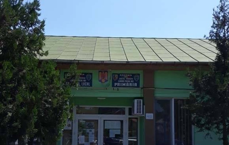Primar din Prahova condamnat cu suspendare pentru agresarea unui polițist local. Ce spune edilul din Podenii Noi