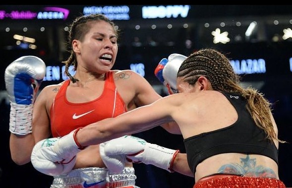 Marlen Esparza (stânga), o pugilistă foate agresivă