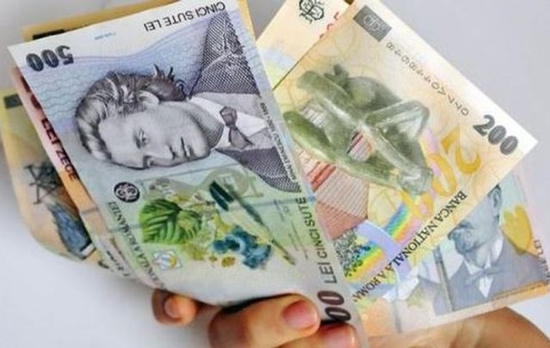 Salariul minim brut crește la 1.450 de lei